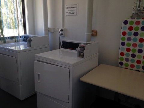 Snow View Holiday Units - Darwin Holiday 27