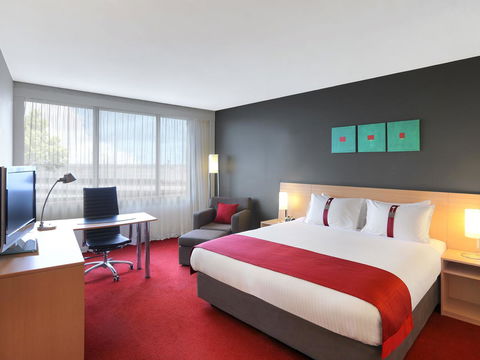 Holiday Inn Melbourne Airport, An IHG Hotel - Darwin Holiday 1