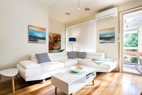 Nautique Beach House - Darwin Holiday 2