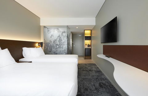Holiday Inn Express Melbourne Southbank, An IHG Hotel - Darwin Holiday 19