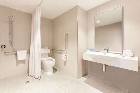Holiday Inn Express Melbourne Southbank, An IHG Hotel - Darwin Holiday 5