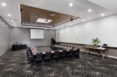 Rydges Geelong - Darwin Holiday 24