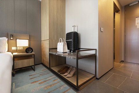 Novotel Melbourne Central - Darwin Holiday 37