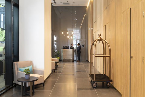 Novotel Melbourne Central - Darwin Holiday 35