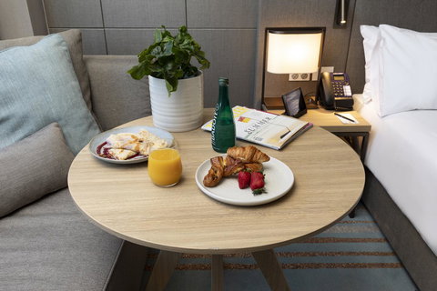 Novotel Melbourne Central - Darwin Holiday 44