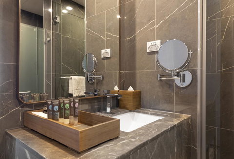 Novotel Melbourne Central - Darwin Holiday 5