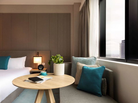 Novotel Melbourne Central - Darwin Holiday 11