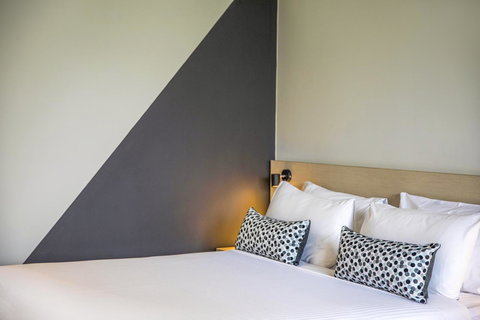 Nightcap At Seaford Hotel - Darwin Holiday 19