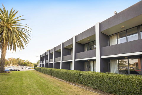 Nightcap At Seaford Hotel - Darwin Holiday 32