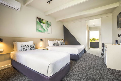 Nightcap At Seaford Hotel - Darwin Holiday 27