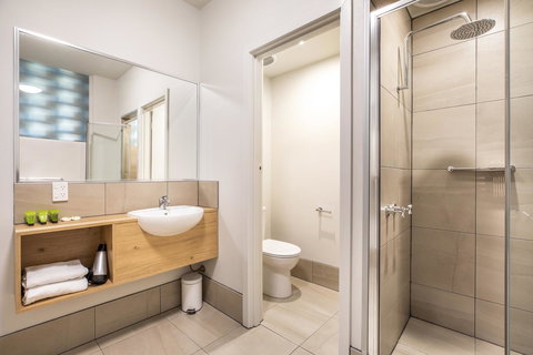 Nightcap At Seaford Hotel - Darwin Holiday 4