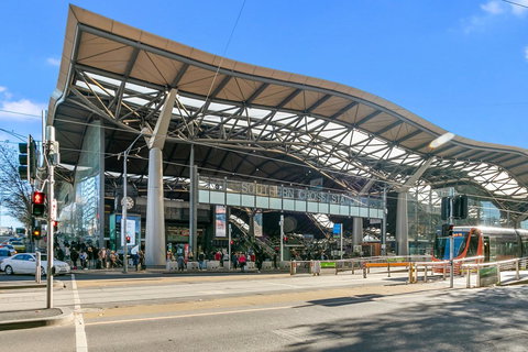 Batman\'s Hill On Collins - Darwin Holiday 6