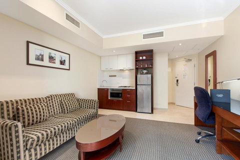 Batman\'s Hill On Collins - Darwin Holiday 18