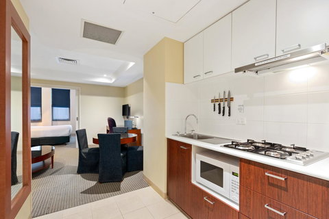 Batman\'s Hill On Collins - Darwin Holiday 15