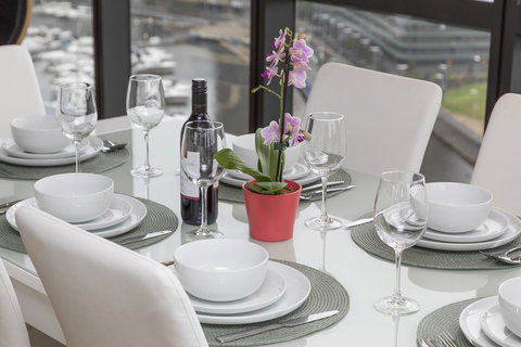 Best Views On Collins - Darwin Holiday 9