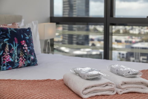 Best Views On Collins - Darwin Holiday 34