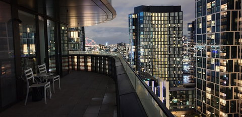 Best Views On Collins - Darwin Holiday 24