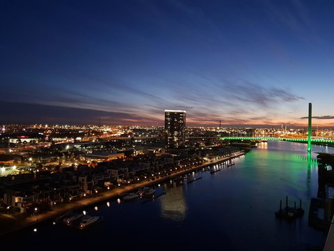 Best Views On Collins - Darwin Holiday 3