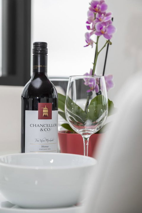 Best Views On Collins - Darwin Holiday 38