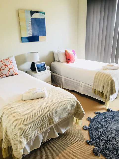 Ocean View Treetops Retreat - Darwin Holiday 3