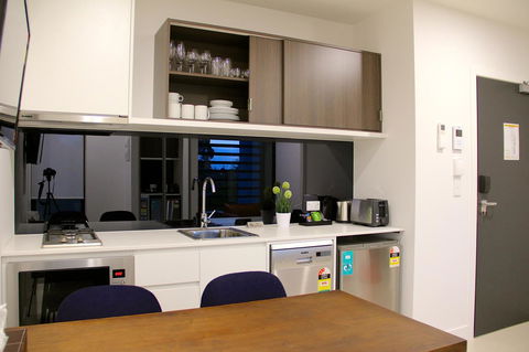 Whitehorse Apartments Hotel - Darwin Holiday 16