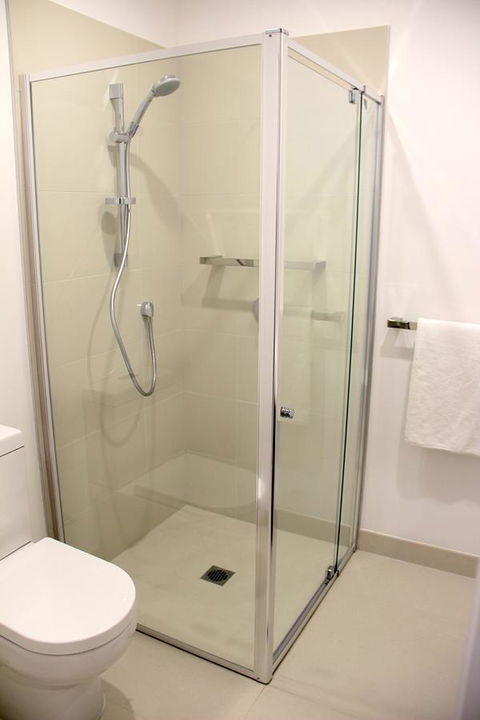 Whitehorse Apartments Hotel - Darwin Holiday 24