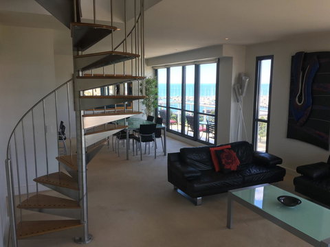 Geelong Waterfront Penthouse Apartment - Darwin Holiday 4