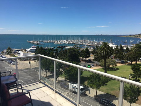 Geelong Waterfront Penthouse Apartment - Darwin Holiday 1