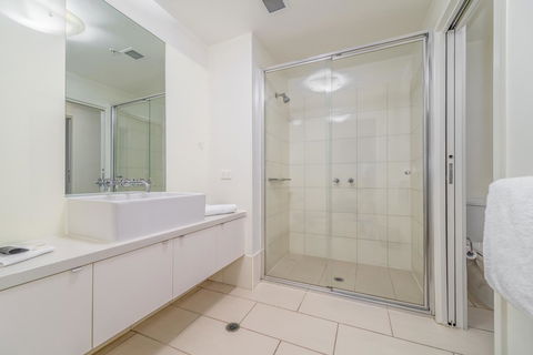 Waterfront Melbourne Apartments - Darwin Holiday 32