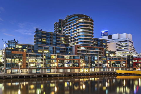 Waterfront Melbourne Apartments - Darwin Holiday 0