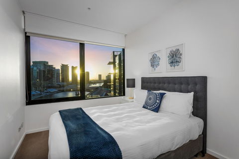 Waterfront Melbourne Apartments - Darwin Holiday 2