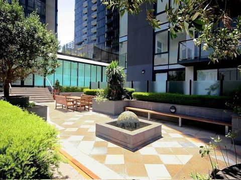 3BR Apartment At Victoria Tower Southbank - Darwin Holiday 19