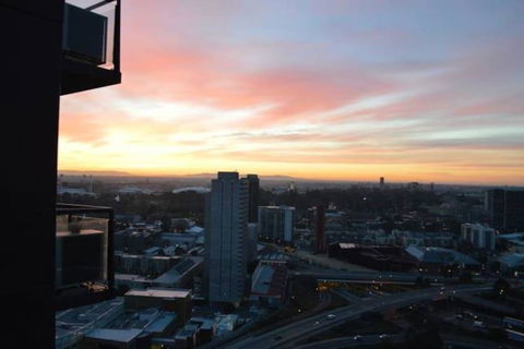3BR Apartment At Victoria Tower Southbank - Darwin Holiday 20