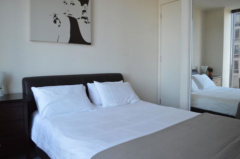 3BR Apartment At Victoria Tower Southbank - Darwin Holiday 9