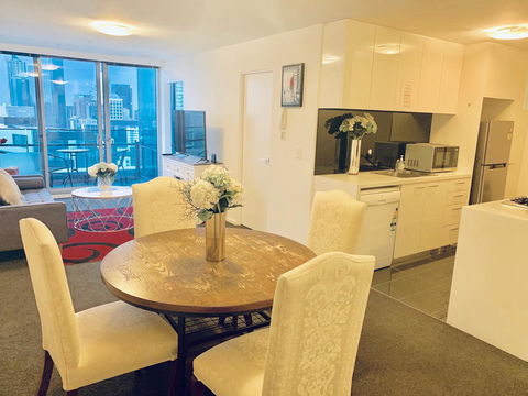 Luxury Apartments With View - Darwin Holiday 6