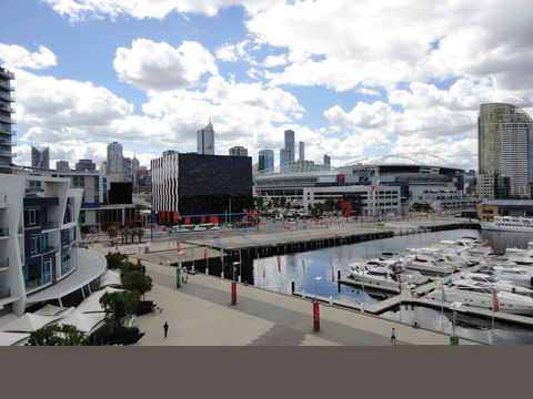AKOM AT Docklands - Darwin Holiday 42