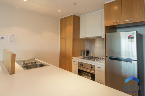 AKOM AT Docklands - Darwin Holiday 8