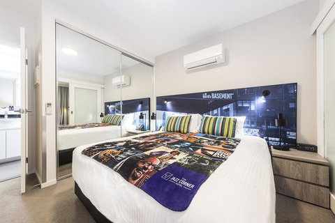 The Jazz Corner Hotel Melbourne - Darwin Holiday 9