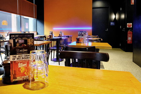 The Jazz Corner Hotel Melbourne - Darwin Holiday 37