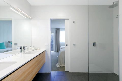 Lakes Edge Apartments - Darwin Holiday 2