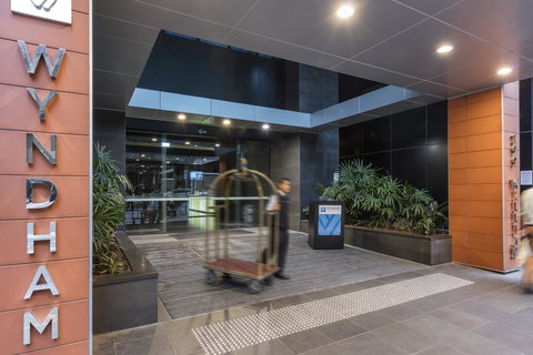 Wyndham Hotel Melbourne - Darwin Holiday 1