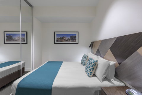 Wyndham Hotel Melbourne - Darwin Holiday 24