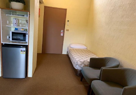 Mountain Creek Motel Bar & Restaurant - Darwin Holiday 28