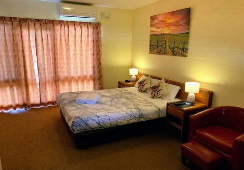 Mountain Creek Motel Bar & Restaurant - Darwin Holiday 25