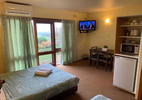 Mountain Creek Motel Bar & Restaurant - Darwin Holiday 33