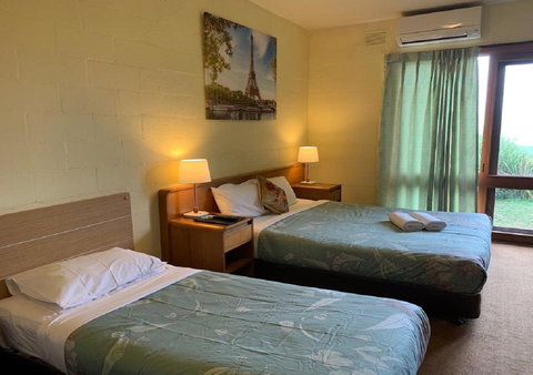 Mountain Creek Motel Bar & Restaurant - Darwin Holiday 32