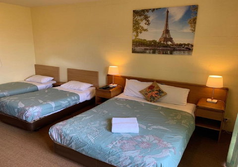 Mountain Creek Motel Bar & Restaurant - Darwin Holiday 36