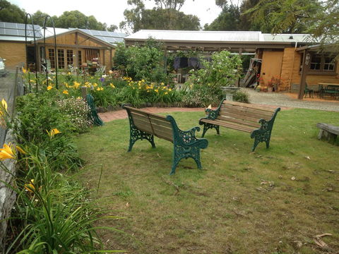 Mud Hollow Barn - Darwin Holiday 0