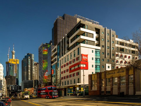 Essence Hotel Carlton - Darwin Holiday 33