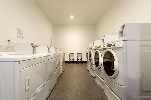 Essence Hotel Carlton - Darwin Holiday 27